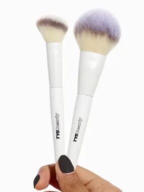 TYS BEAUTY Treat Yourself Brush Set -Blend Set
